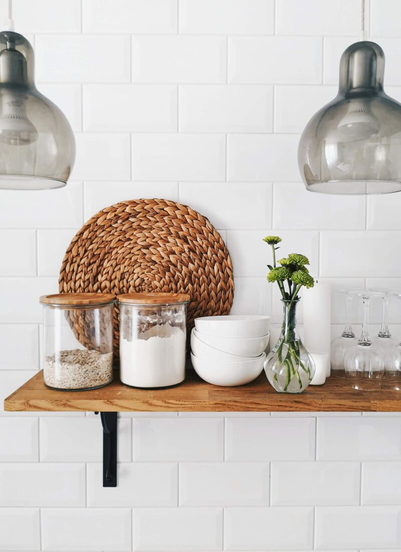 Kitchen Decor Pieces to Brighten Up Your Space